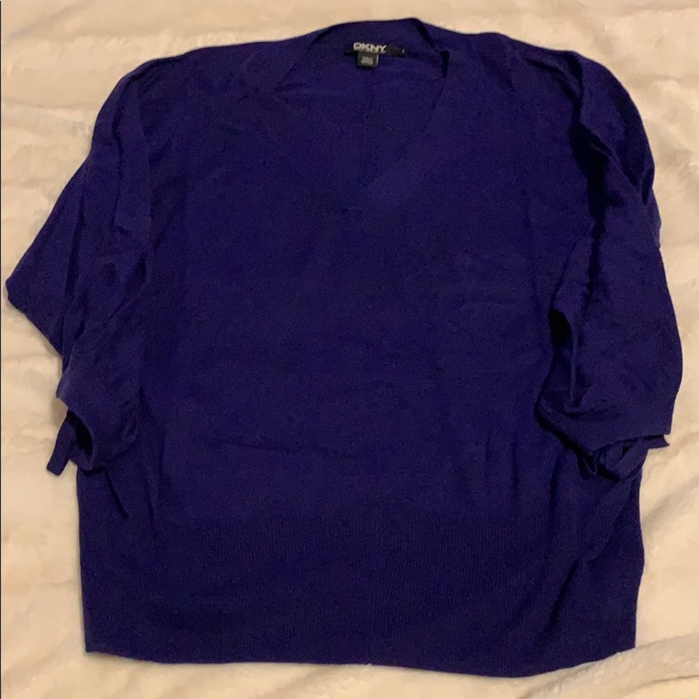 DKNY LIGHT WEIGHT INDIGO SWEATER